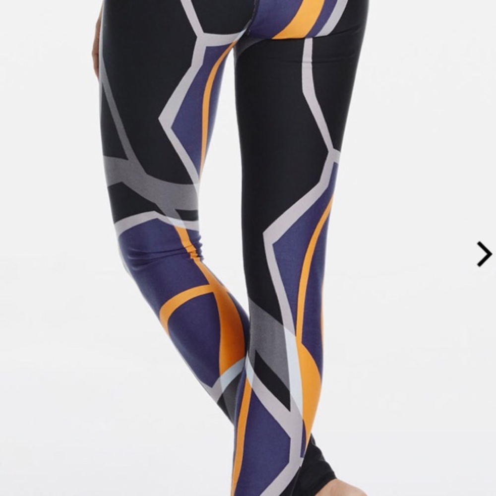Fabletics Mid-Rise Printed Powerhold Legging - image 4